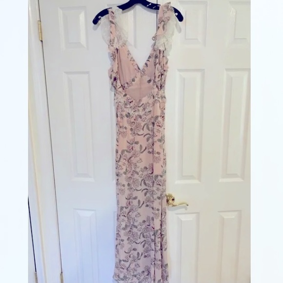 NWT For Love and Lemons Bee Balm Pink Floral Maxi Ruffle Dress Size XS N… - Picture 10 of 10